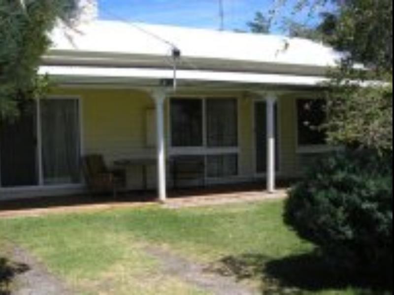 Apollo Bay Backpackers Hostel Exterior photo